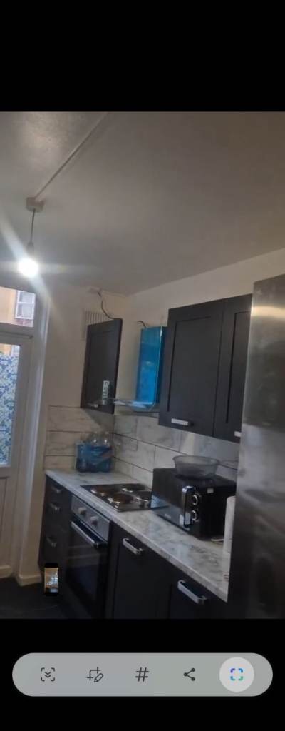 3 bedroom house available for COMPANY LET 