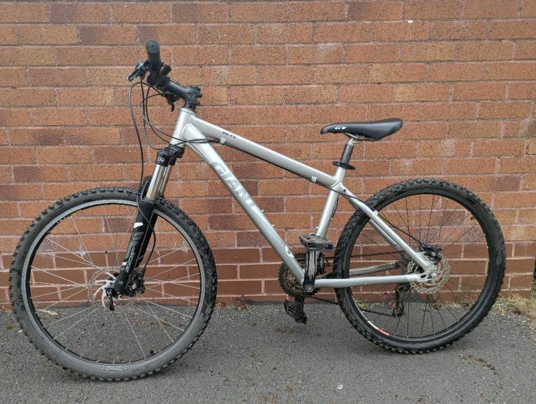Giant XtC aluminium frame 26 inch wheel mountain bike MTB