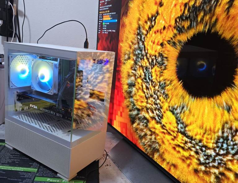 REDUCED CUBE Gaming PC, RTX 3070 (8GB),core i5 gen 10, 3.1GHz,16GB RAM,256GB SSD+1TB HDD