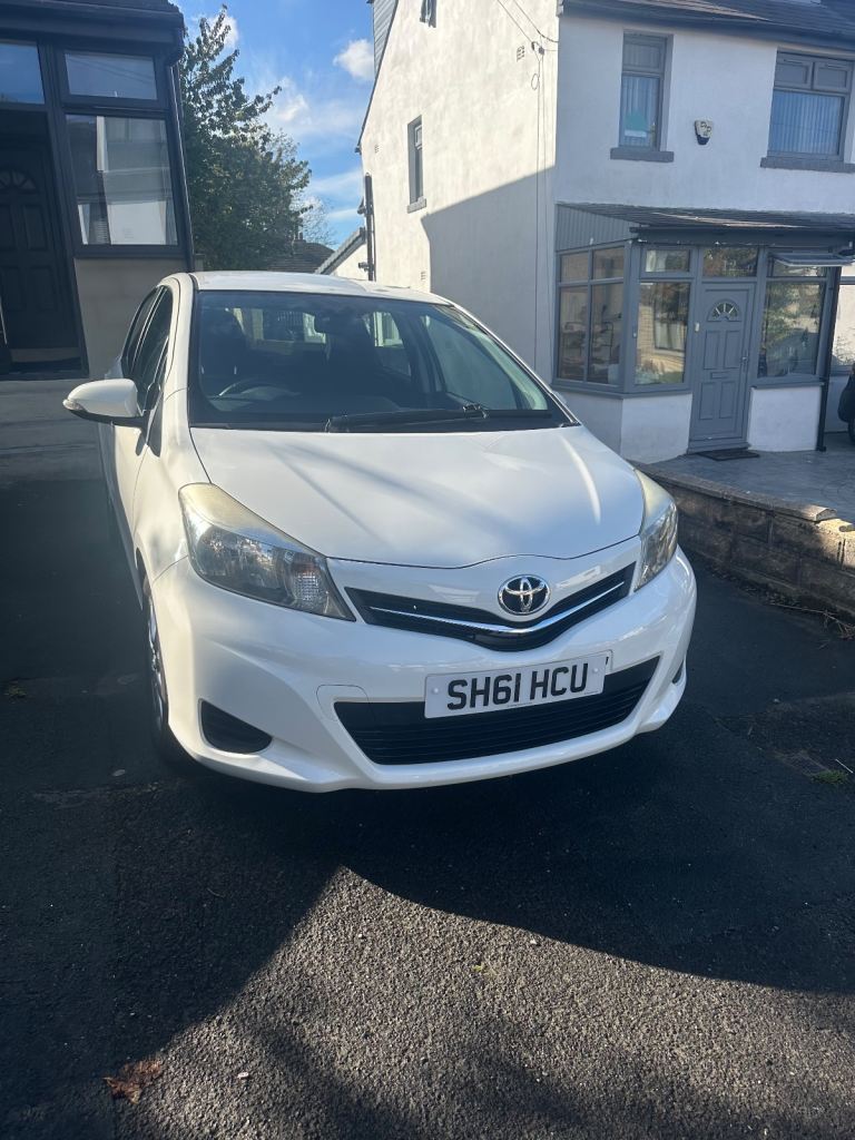Toyota, YARIS, Hatchback, 2011, Manual, 1329 (cc), 5 doors
