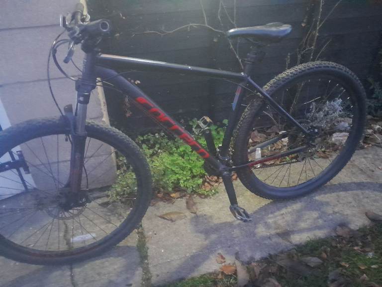 Man or Teenager Hellcat 29 Carrera Bike .