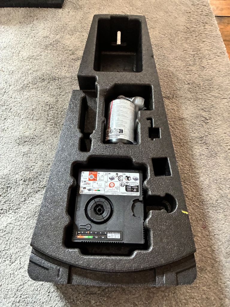 Tyre inflator and tyre fluid for VWAG cars
