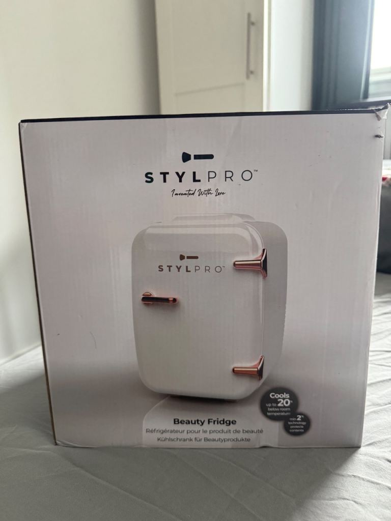 Stylpro beauty mini fridge 4L