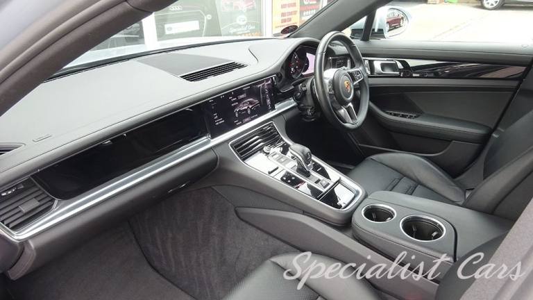 2017 Porsche Panamera 3.0 V6 4 Saloon 5dr Petrol PDK 4WD Euro 6 (s/s) (330 ps) Hatchback Petrol A...