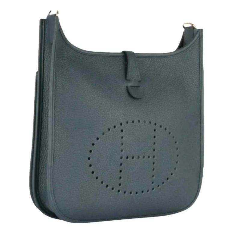 Hermès Evelyne III 29 Crossbody Bag in Vert Cypres Leather