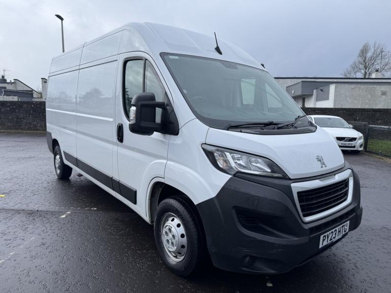 PEUGEOT BOXER 2.2 BlueHDi 335 Professional Premium + 2023