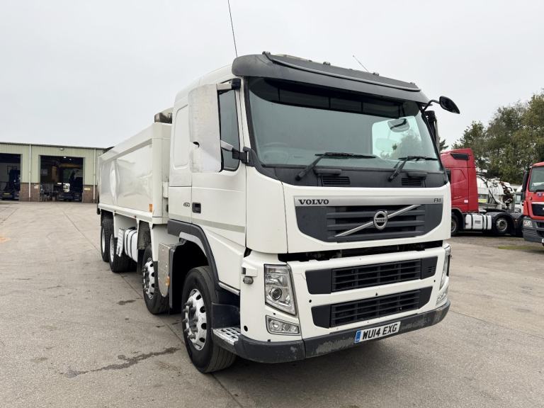 2014 VOLVO FM 450 8X4 TIPPER 