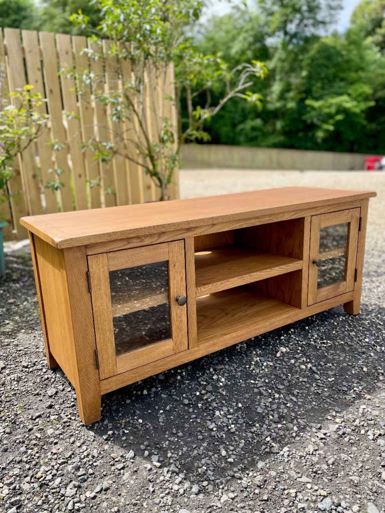 Solid Oak Wood TV Stand Unit – Fully Refurbished / Like New