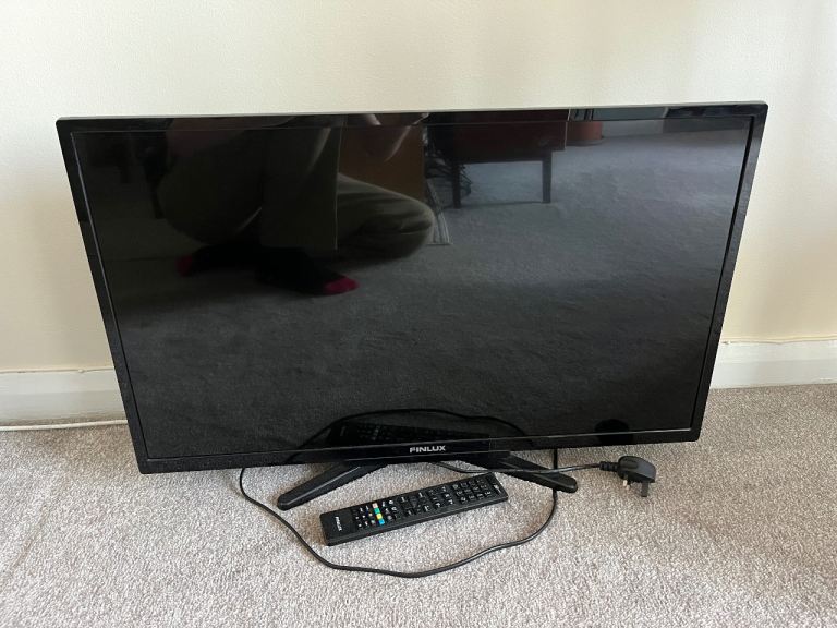 Finlux 32HBD274B-N Black TV with Remote