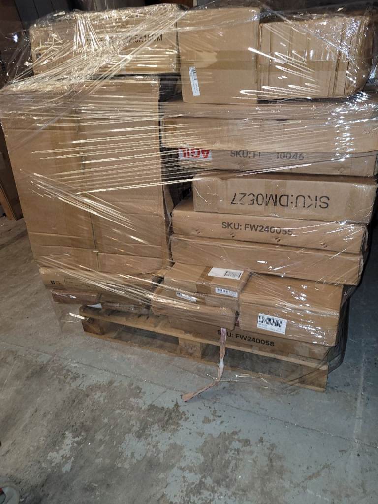 Pallets of retail returns 120.00 the pallet we can deliver local in the s.o.t area only.