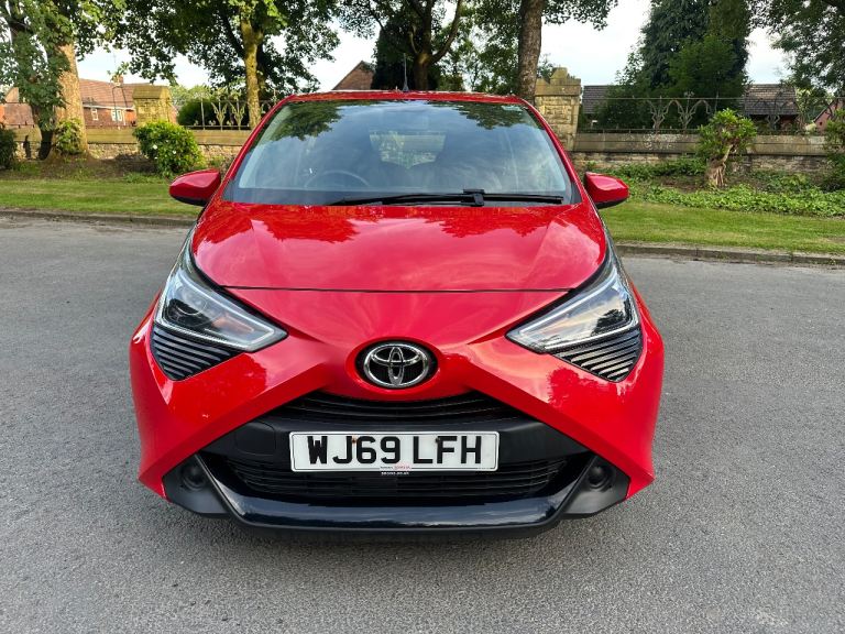 Toyota, AYGO, Hatchback, 2019, Manual, 998 (cc), 5 doors