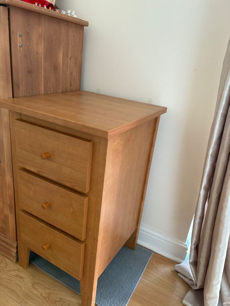 image for Chest of drawers 
