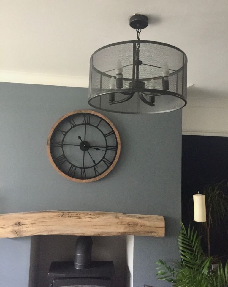 Black Metal Mesh Ceiling Light Chandelier – Good Condition