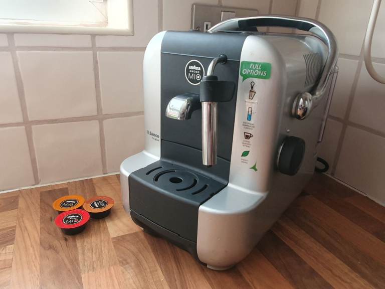 Lavazza A Modo Mio Coffee Machine – Silver, Good Condition