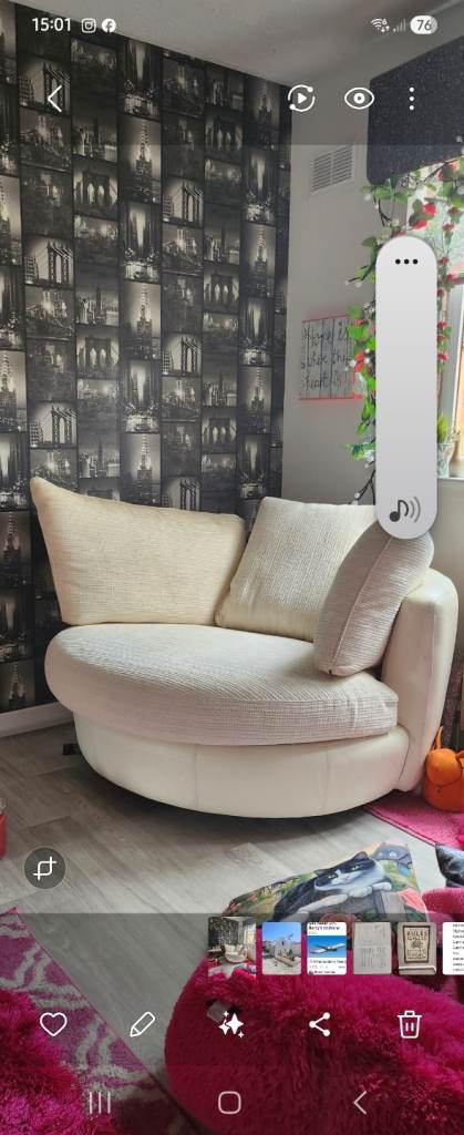 Sofa love seat