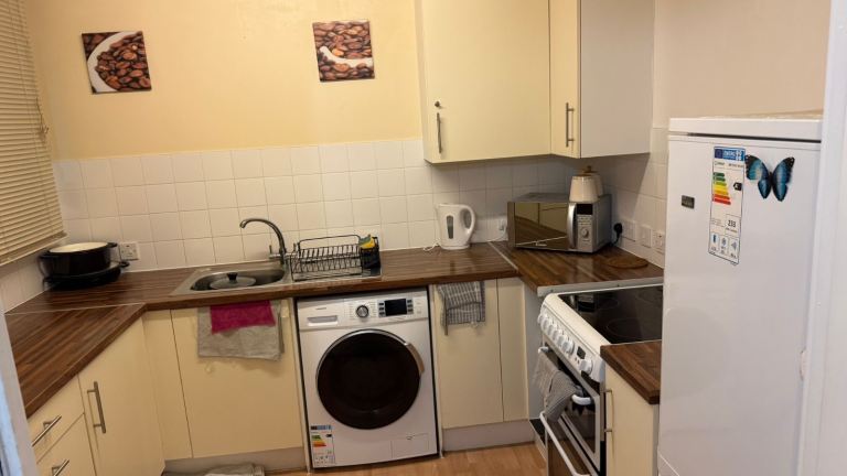 New build flats: Triple room with Balcony