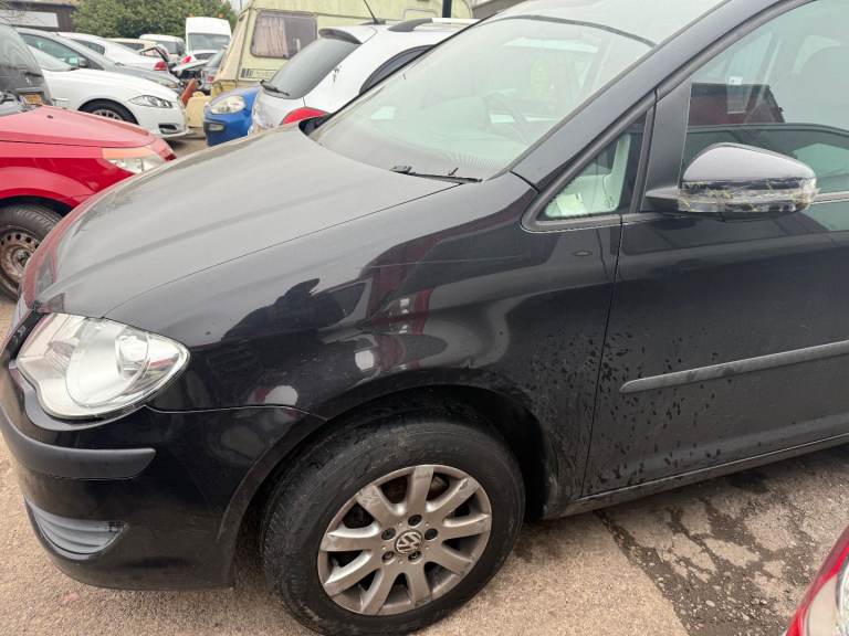 Breaking spare parts vw touran black 