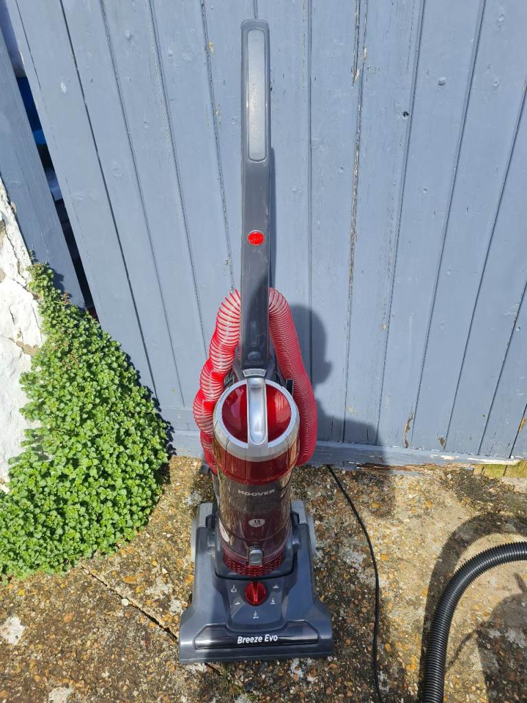 Hoover breeze evo vacuum cleaner 