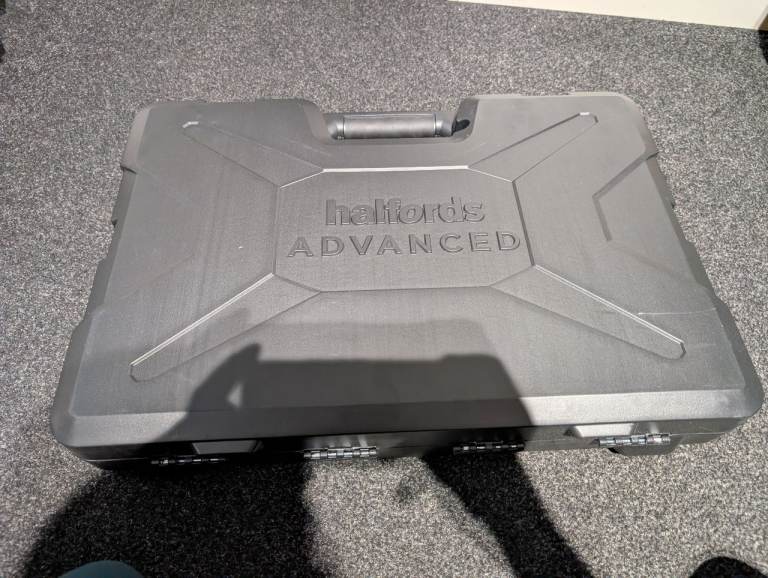 Halfords advanced 175pcs socket set