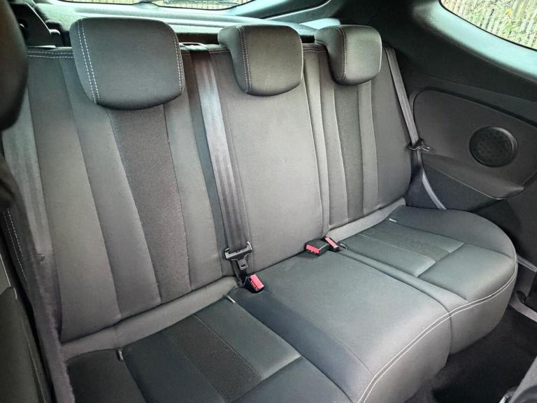 2011 Renault Megane 1.6 16V Dynamique TomTom Euro 5 3dr COUPE Petrol Manual