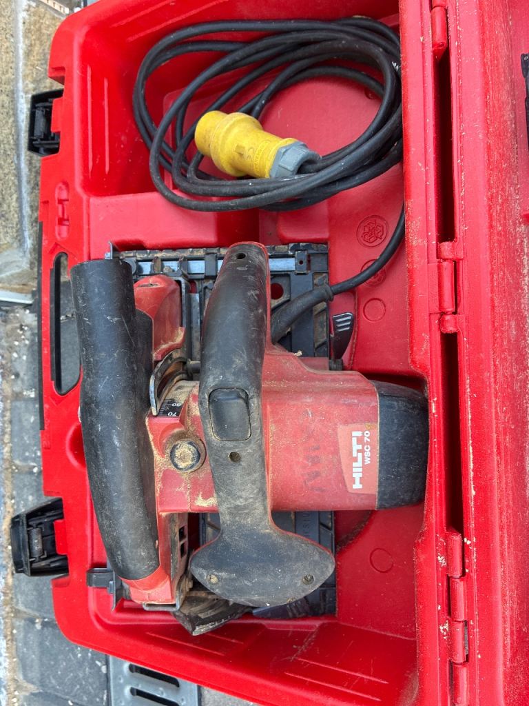 Hilti 110v power saw