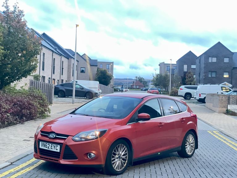 Ford, FOCUS, Hatchback, 2012, Manual, 998 (cc), 5 doors