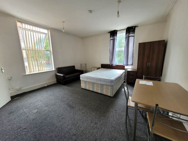 One Room Studio Flat for Rent