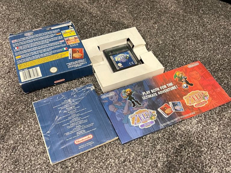 Zelda oracle of ages gameboy boxed with manual