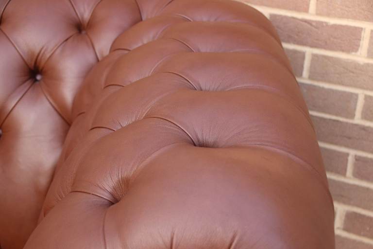 Saxon Highgrove Chesterfield Sofa (UK Delivery)