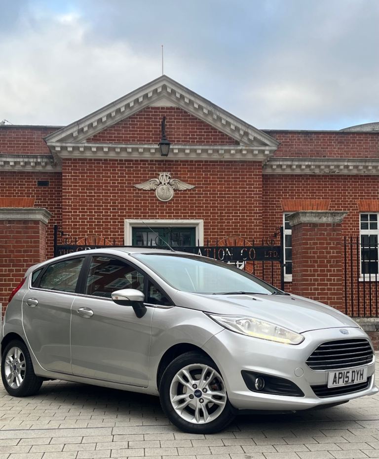 Ford, FIESTA, Hatchback, 2015, Manual, 1241 (cc), 5 doors