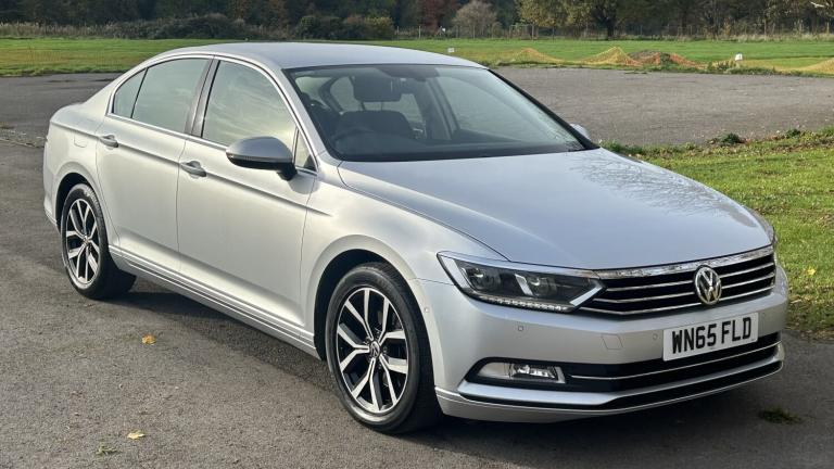VOLKSWAGEN PASSAT 2.0 TDI BlueMotion Tech SE 2015