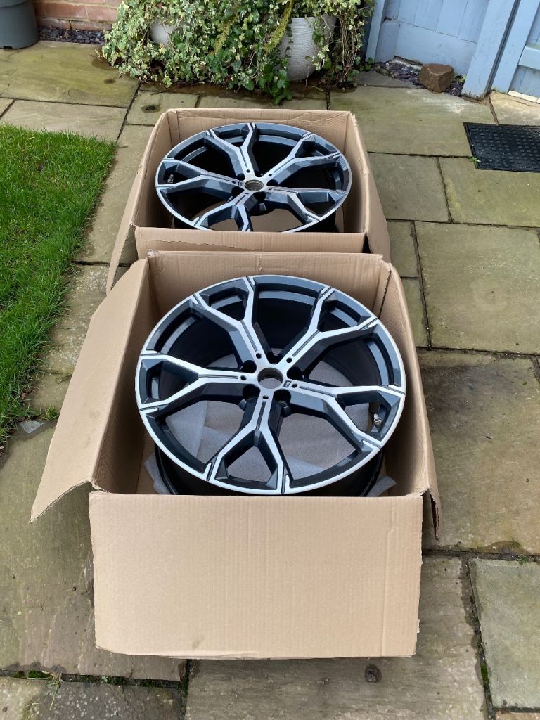 Pair of BMW 741M Alloys - both Front Wheels - for BMW X5 G05