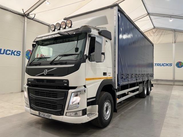 Volvo FM 370 6x2 Rear Lift Curtainsider