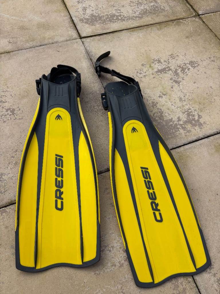 Cressi diving / snorkelling fins size M-L