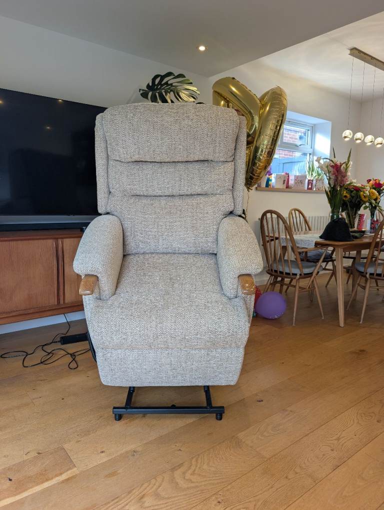 HSL electric hi riser recliner armchair dual motor 
