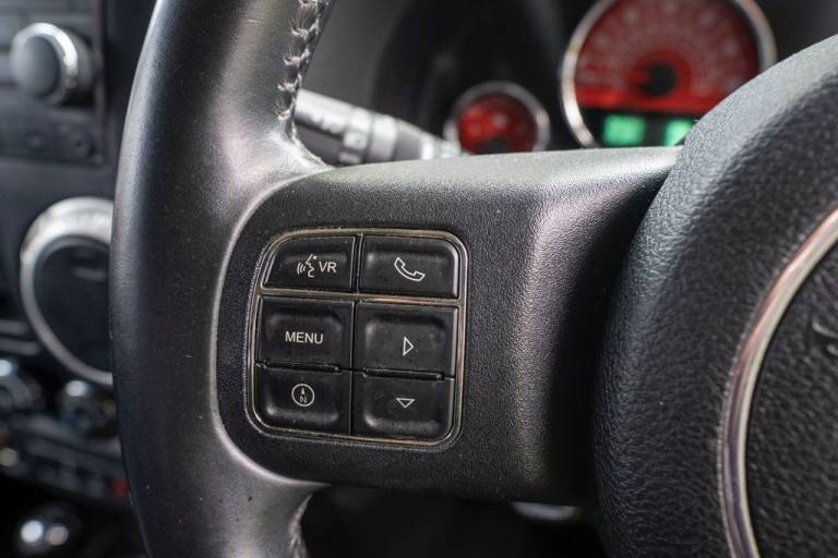 2013 Jeep Wrangler 2.8 CRD Sahara SUV 4dr Diesel Auto 4WD Euro 5 (197 bhp) CONVERTIBLE Diesel Aut...