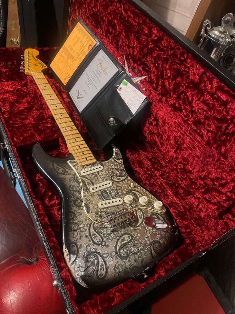 Trades fender custom shop paisley relic strat Stratocaster american Usa electric guitar 