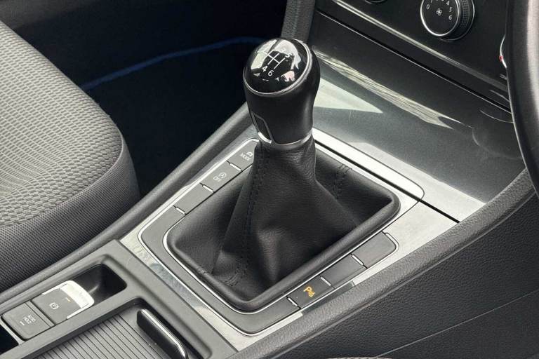 2018 Volkswagen Golf 1.5 TSI EVO SE (Nav) 5dr Hatchback Petrol Manual