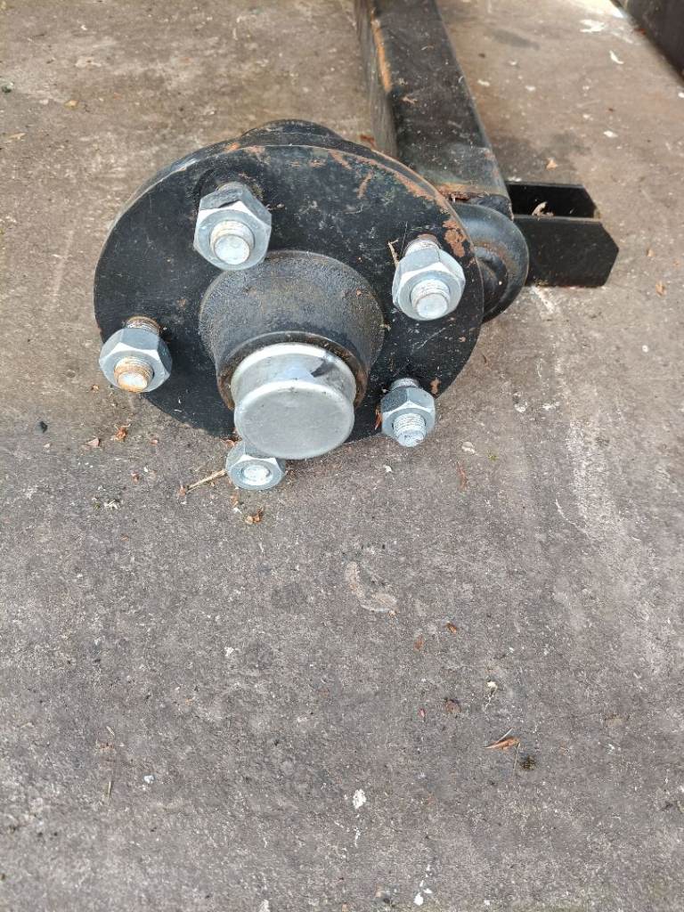 Trailer axle