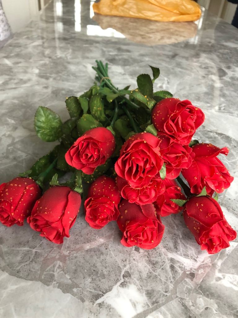 12 Single Stem artificial Red Roses