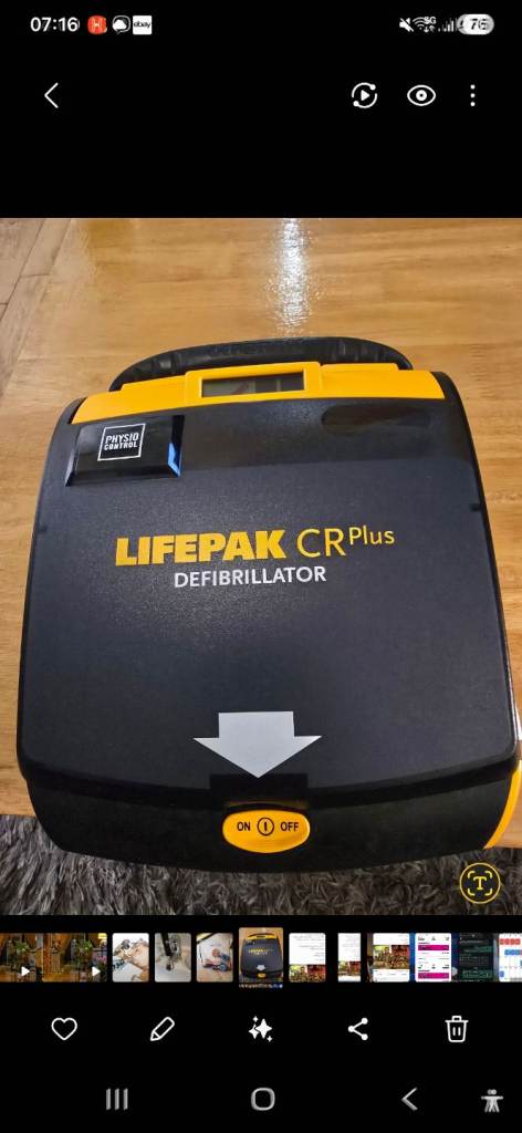 LIFEPAK CR Plus automated external defibrillator (AED). for training purposes only 