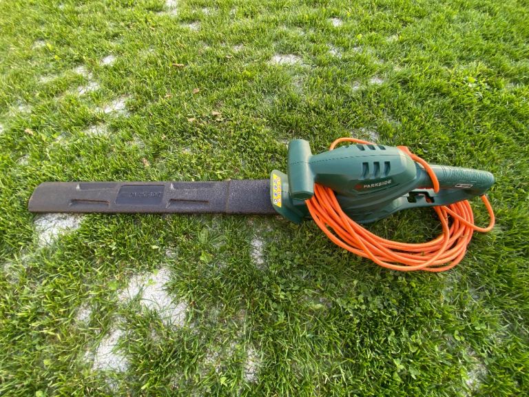 Parkside hedge 450mm blade trimmer excellent condition like new as had nothing to trim 