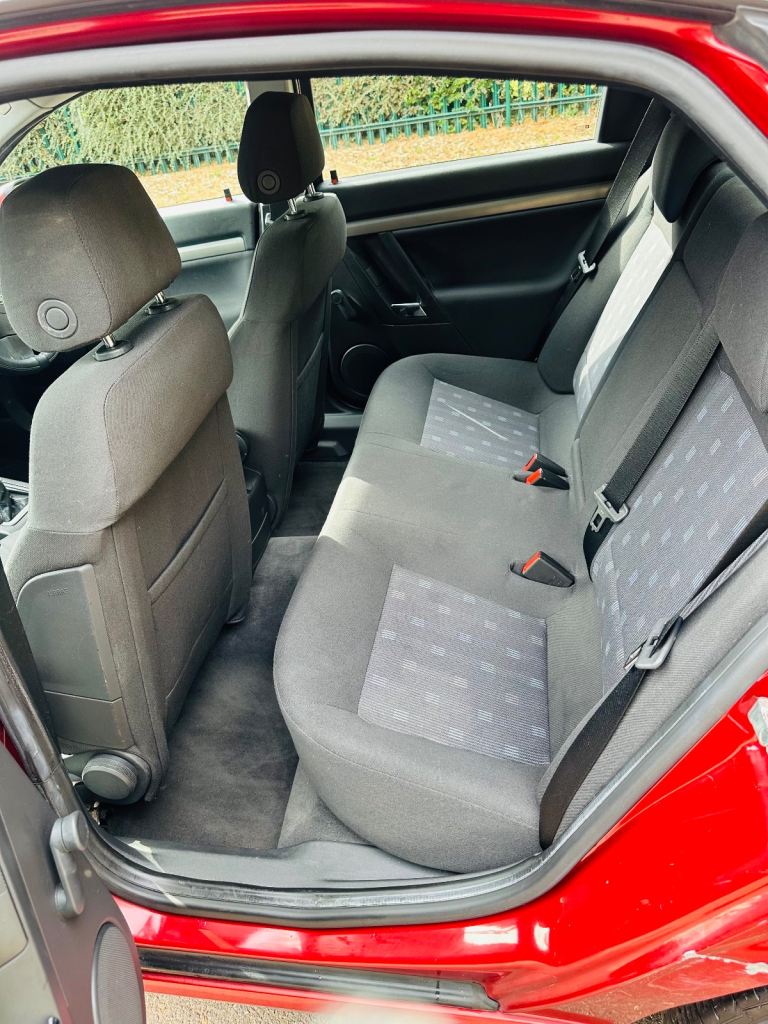 Vauxhall, VECTRA, Hatchback, 2006, Manual, 1796 (cc), 5 doors