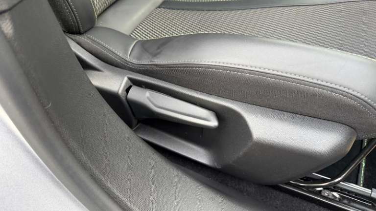 2024 Peugeot 2008 GT 5dr 1.2 PureTech 130PS Auto Automatic SUV Petrol Automatic