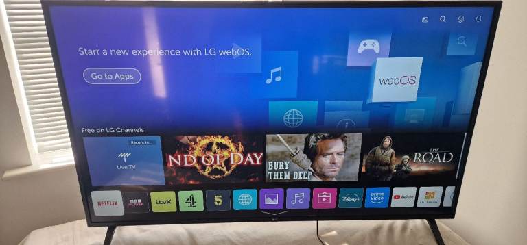 LG 60" 4k smart tv _ can deliver