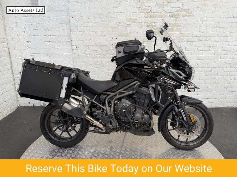 2017 Triumph Explorer 1215 XRX Adventure Petrol Manual Euro 4 (139 ps) Adventure Petrol Manual