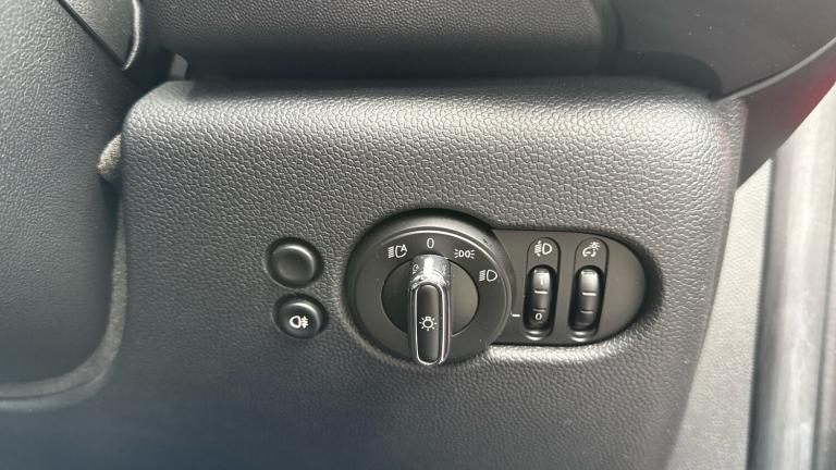 2022 MINI Hatch 1.5 Cooper Classic 3dr Petrol Hatchback Hatchback Petrol Manual