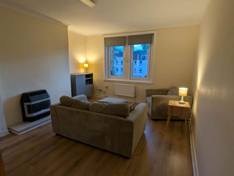 Bright, Refurbished 1 Bed Flat – Redbraes Place, Broughton, Edinburgh £1,050 pcm