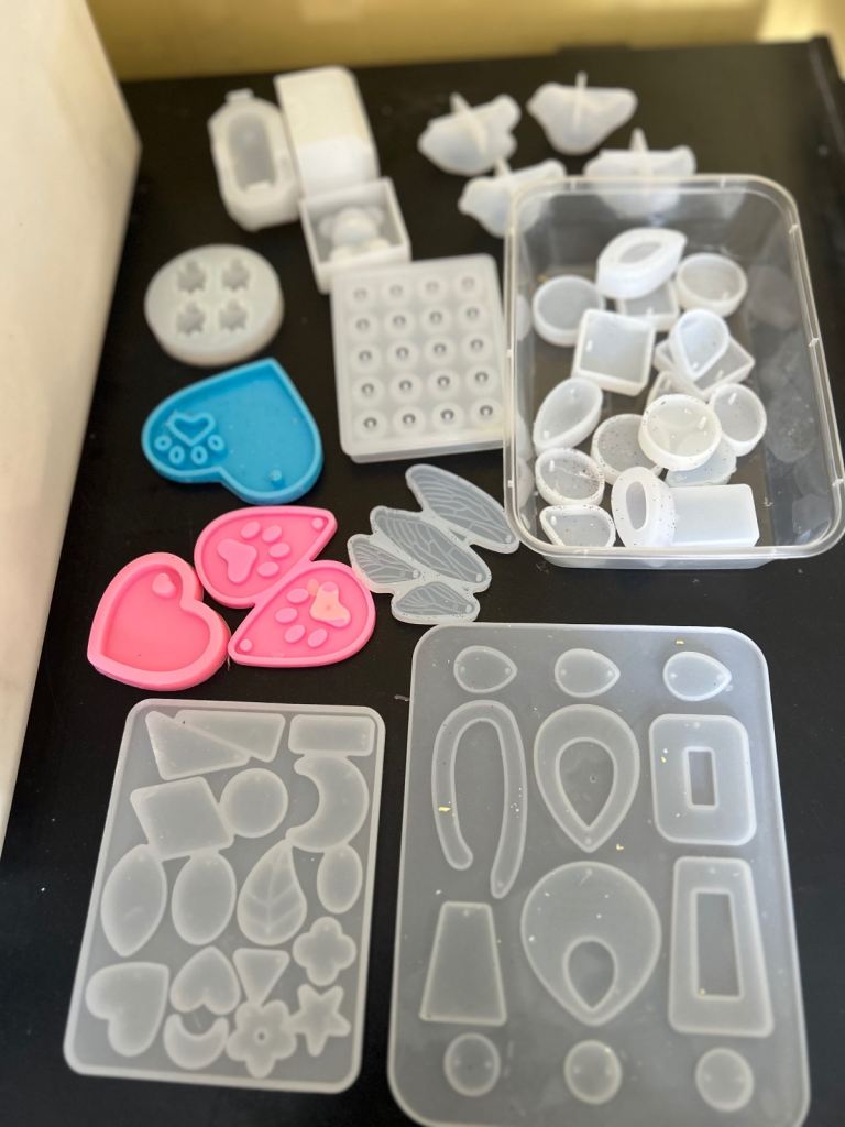 Large Bundle of Silicone Resin Moulds – Good Condition