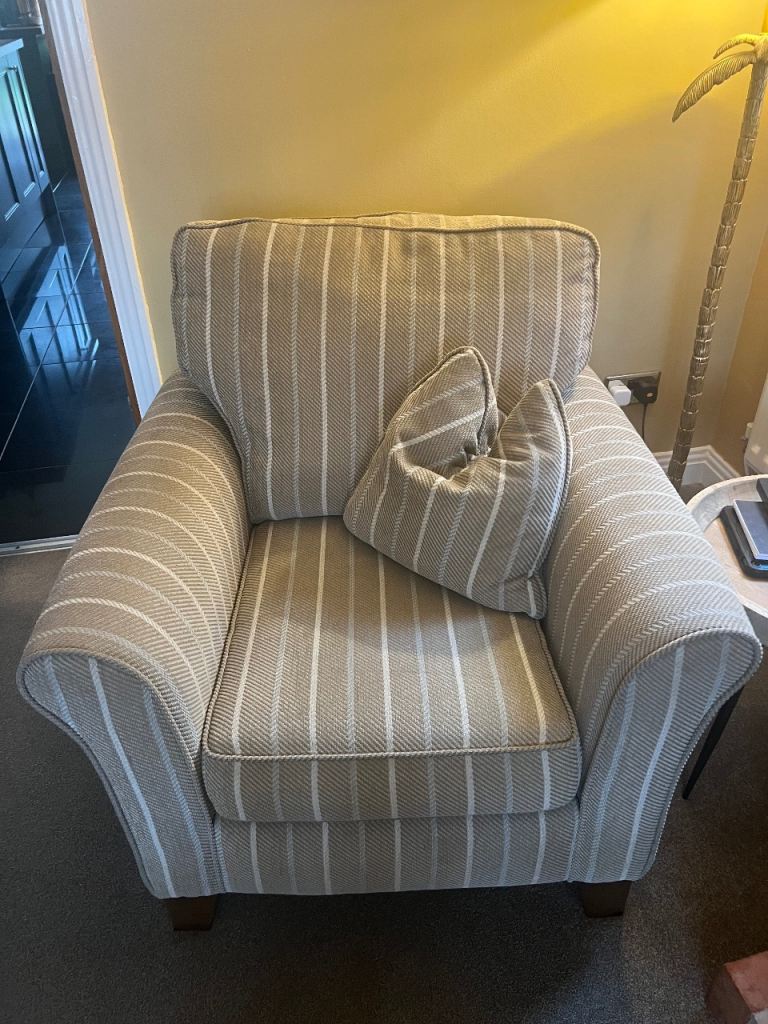 DFS Moorland Stone Suite